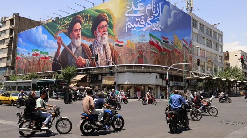 الحرس الثوري يحذر ثانية: أي خطأ سيواجه برد أكثر سحقاً