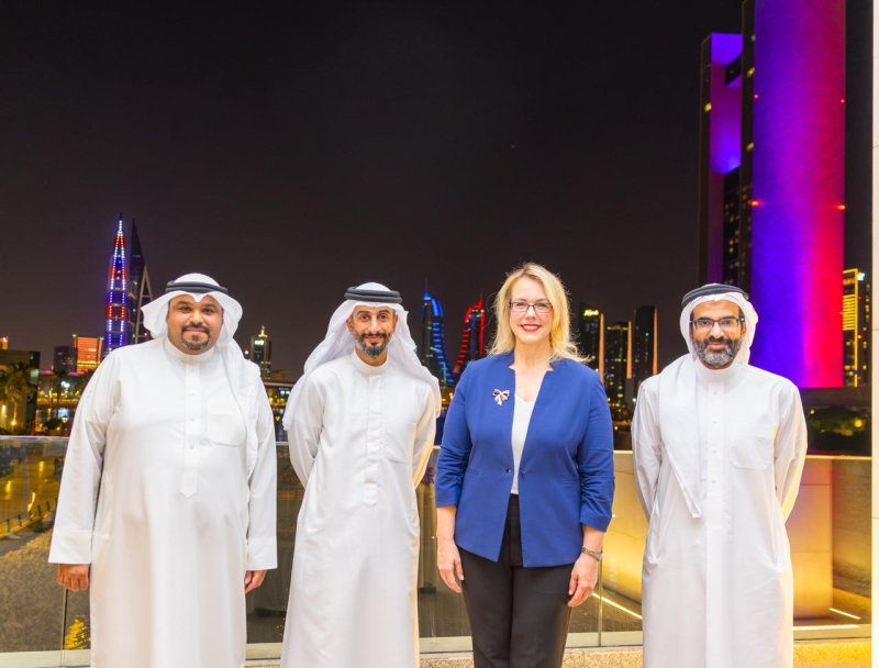 المنامة تتوشح بألوان العلم الأميركي احتفاءً بالذكرى الـ250 لتأسيس الولايات المتحدة