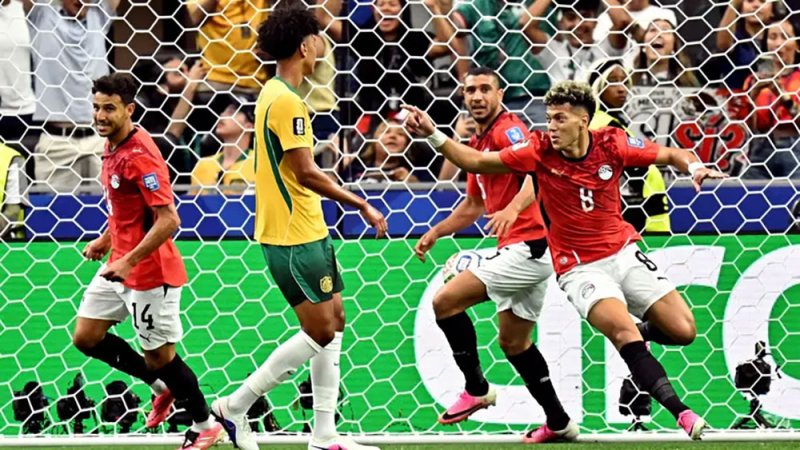 إمام عاشور يكتب التاريخ.. أول هدف مصري في "إقصائيات" كأس العالم