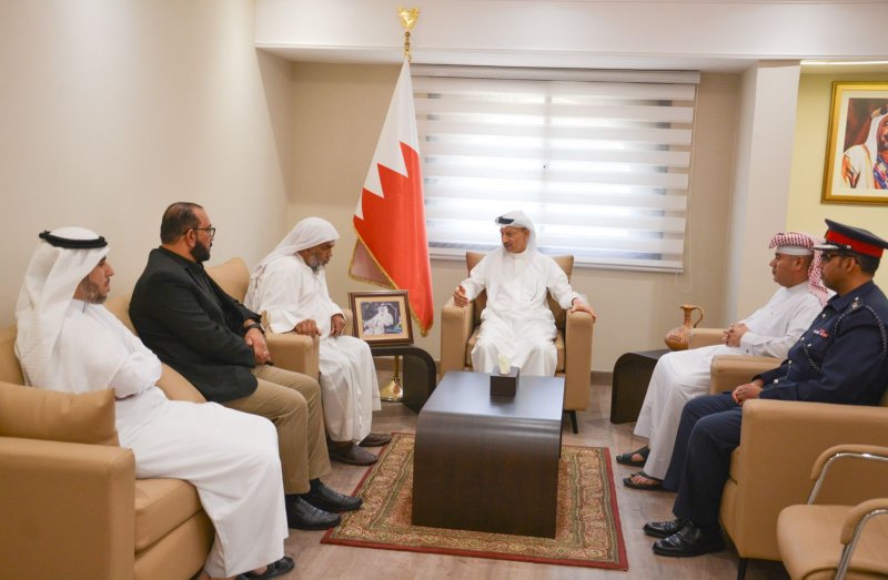 محافظ الشمالية يشيد بتعاون ممثلي مآتم الدراز وإسهامهم في نجاح موسم عاشوراء