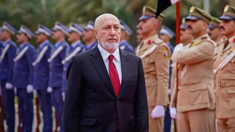 رئيس العراق: قرار حصر السلاح بيد الدولة لا رجعة فيه