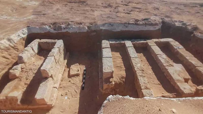 مصر... اكتشاف 18 مقبرة أثرية في مدينة مارينا العلمين الأثرية