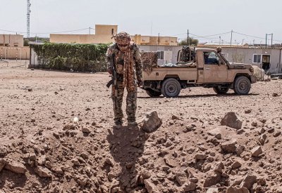 المسلحون في مالي يضيقون الخناق على المجلس العسكري الحاكم