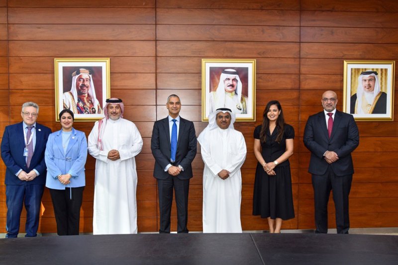 محافظ مصرف البحرين المركزي يجتمع مع بورصة البحرين لمناقشة مبادرات تطوير الأطر التنظيمية دعماً لخطة تطوير أسواق رأس المال