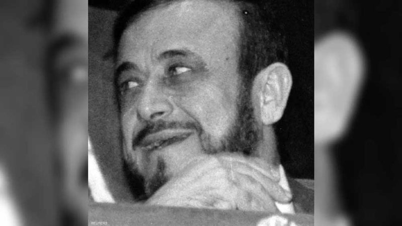 ماكرون يفتح "خزائن رفعت الأسد".. ما التفاصيل؟
