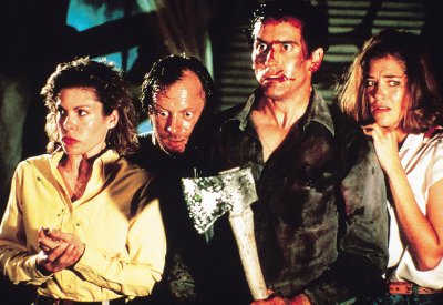 “Evil Dead II".. عندما حوّل سام ريمي إعادة المحاولة إلى واحدة من أعظم أفلام الرعب