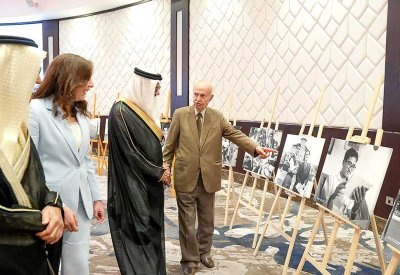صور نادرة تستحضر ذاكرة الطلبة البحرينيين في القاهرة بعيون بحرينية