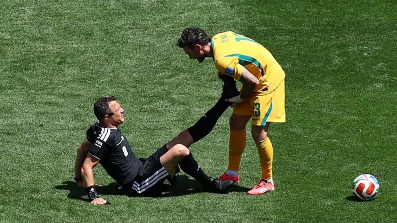 حكام كأس العالم.. يقطعون 13 كيلومتراً في المباراة الواحدة