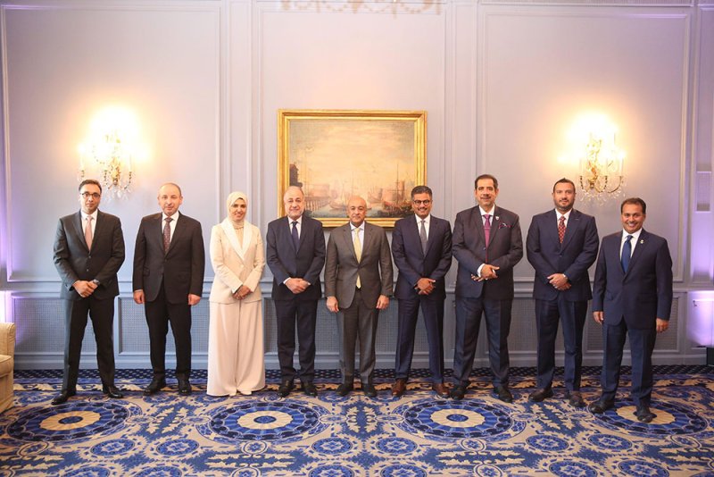 الأمين العام لمجلس التعاون يلتقي سفراء دول المجلس في جنيف ويشيد بدورهم في تنسيق المواقف الخليجية