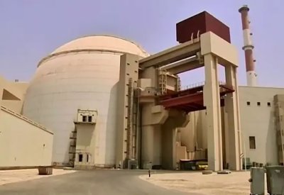 روسيا تبدأ إعادة خبرائها إلى محطة بوشهر النووية الإيرانية