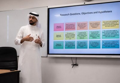 النائب عبدالله الرميحي يحصل على شهادته الأكاديمية الخامسة بامتياز من جامعة البحرين للتكنولوجيا
