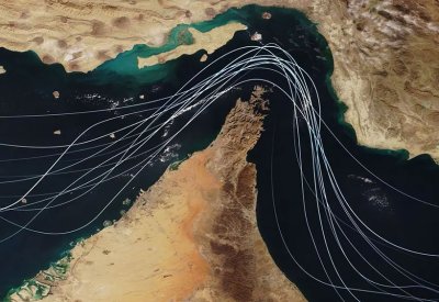 تفاصيل مقترح عُماني لتنظيم الملاحة في هرمز بمسارين منفصلين