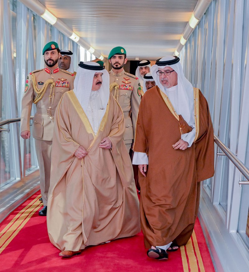 جلالة الملك المعظم يغادر أرض الوطن متوجهًا إلى دولة قطر الشقيقة