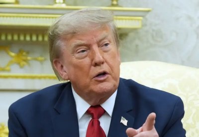 ترامب يهدد بضرب محطات الطاقة في إيران حال عدم التوصل لاتفاق