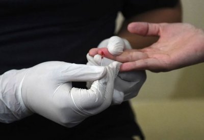 اكتشاف واعد.. قطرة دم قد ترصد "مرضا خطيرا" قبل سنوات