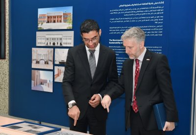 وزير شؤون البلديات والزراعة يستقبل سفير المملكة المتحدة لدى مملكة البحرين