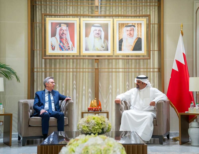 وزير المالية والاقتصاد الوطني يستقبل سفير الجمهورية الفرنسيّة لدى مملكة البحرين