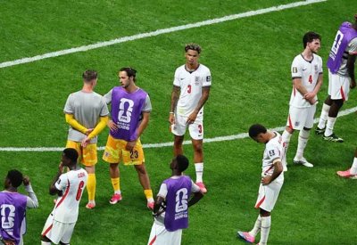 بعد الإقصاء المرير.. الصحافة الأرجنتينية تسخر من منتخب إنجلترا
