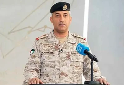 وزارة الدفاع الكويتية رصدت واعترضت صواريخ باليستية وطائرات مسيرة معادية استهدفت منشآت عسكرية ومدنية وحيوية