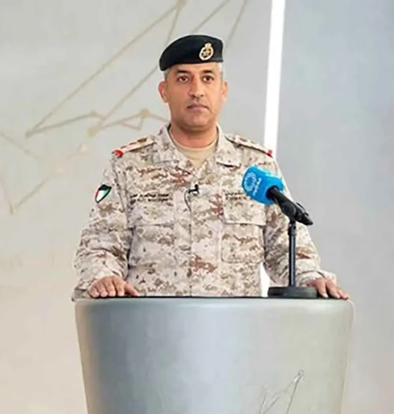 وزارة الدفاع الكويتية رصدت واعترضت صواريخ باليستية وطائرات مسيرة معادية استهدفت منشآت عسكرية ومدنية وحيوية