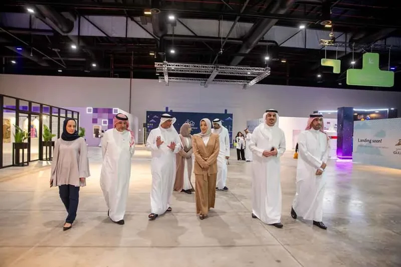 الرئيس التنفيذي للهيئة العامة للتأمين الاجتماعي تطلع على برامج مدينة شباب 2030 وتزور منصة الهيئة
