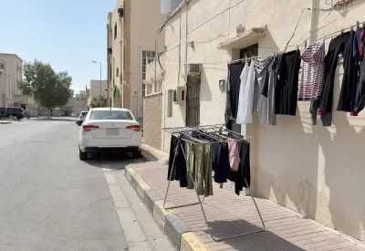 300 دينار غرامة تعليق الملابس وحبال الغسيل على الطرق
