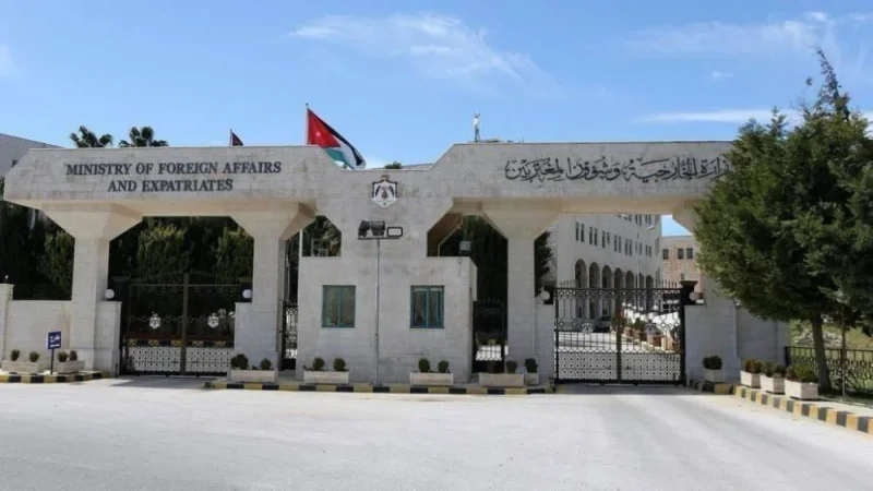 الأردن يستدعي القائم بأعمال السفارة الإيرانية ويبلغه رسالة احتجاج شديدة اللهجة