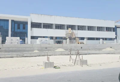 إنجاز 77 % من مشروع  “بنك البحرين والكويت الصحي” بقلالي