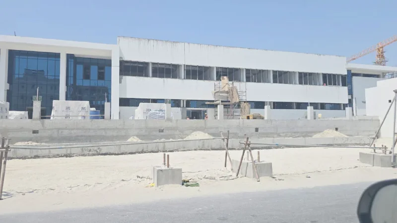إنجاز 77 % من مشروع  “بنك البحرين والكويت الصحي” بقلالي