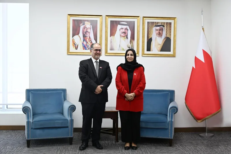 وزيرة الصحة تستقبل سفير جمهورية الفلبين لدى مملكة البحرين
