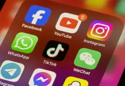 فرنسا تحظر على شركات التواصل الاجتماعي فتح أو الإبقاء على حسابات القاصرين