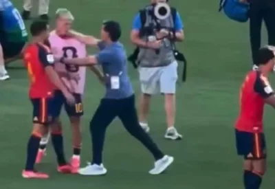 مدرب الأرجنتين نادم على موقفه مع أولمو.. ويريد الاعتذار