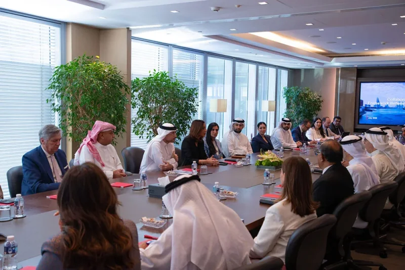 وزيرة التنمية المستدامة الرئيس التنفيذي لمجلس التنمية الاقتصادية تبحث مع رئيس غرفة البحرين تعزيز التعاون لدعم التنمية الاقتصادية