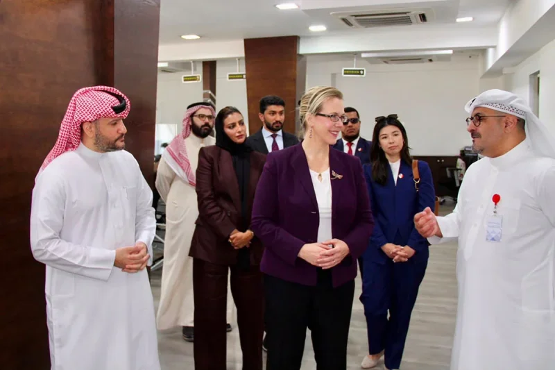 الرئيس التنفيذي لهيئة تنظيم سوق العمل يستقبل السفيرة الأمريكية لدى المملكة
