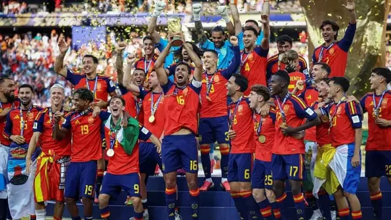 فضيحة مراهنات تهز كأس العالم.. بينها مباراة إسبانيا