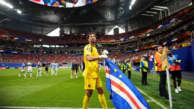 فوزينيا نجم كأس العالم يلتحق بكولو كولو التشيلي