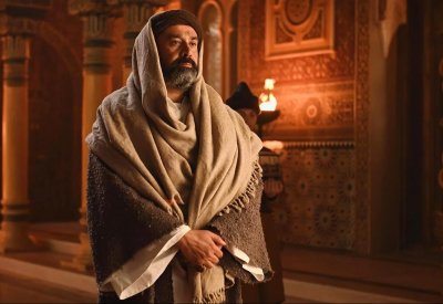 كريم عبدالعزيز.. الحصان الرابح في السينما المصرية والعربية