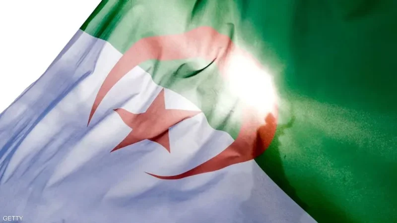 الإنجليزية أولا.. قرار مدرسي يعيد معركة الفرنسية في الجزائر