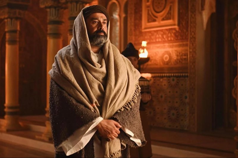 كريم عبدالعزيز.. الحصان الرابح في السينما المصرية والعربية