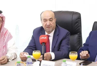 رئيس تحرير “البلاد”: الهاشمي قامة سامقة ورمز بالأدب والبحث العلمي