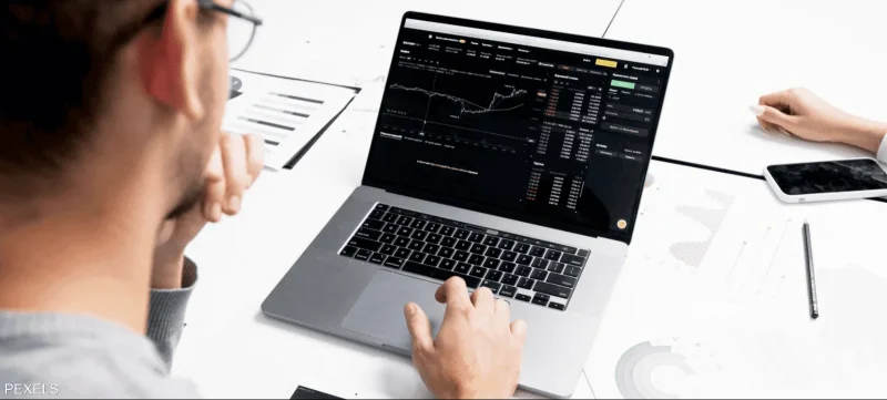 كيف يخدعنا عقلنا لاتخاذ قرارات مالية سيئة؟