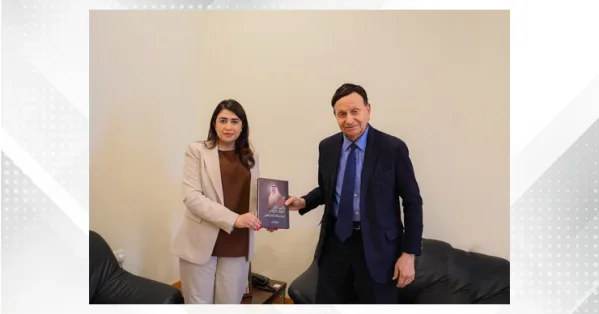 مستشار جلالة الملك للشؤون الاقتصادية يستقبل الكاتبة نورة الفيحاني