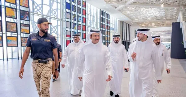 وزير الإعلام يزور معسكر «قدها جونيور» ويشيد بدوره في بناء شخصية الناشئة وتعزيز انتمائهم الوطني