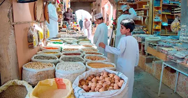 ارتفاع الإيرادات العامة العُمانية بفضل عوائد النفط