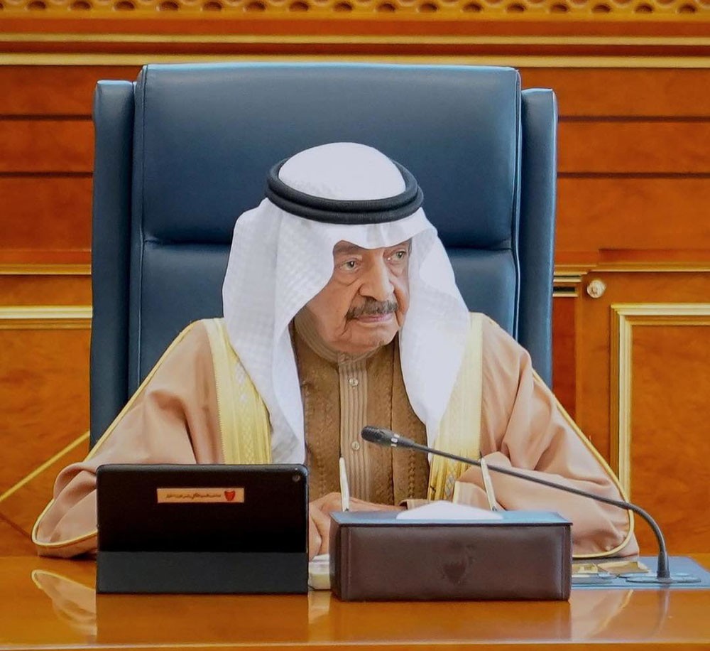 سمو رئيس الوزراء يوجه لتمكين ودعم صغار التجار البحرينيين