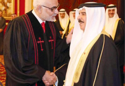 القسيس هاني عزيز لـ “البلاد”: “البيارق البيضاء” ترجمة لسياسات الملك حول التعايش