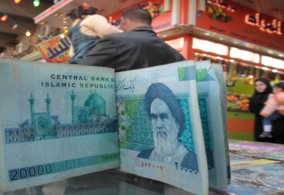 إيران: التومان العملة الرئيسة بدلاً من الريال