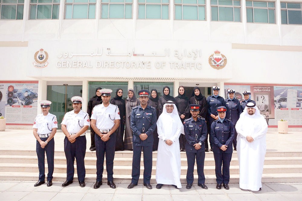 دورة إعداد المدربين المعتمدين لـ 12 موظفًا في المرور