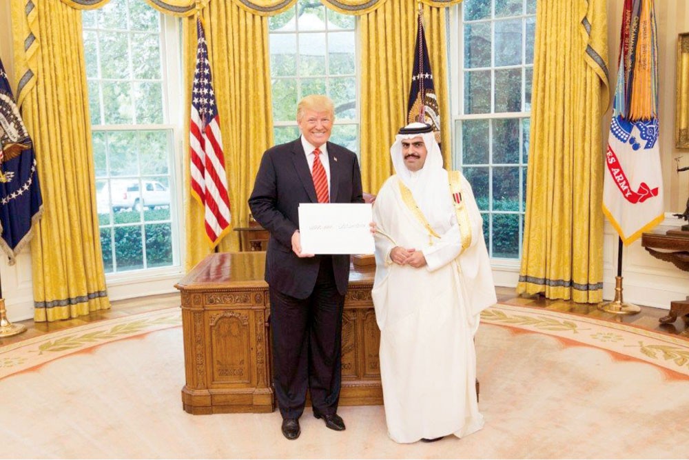 ترامب يشيد بالتطور الديمقراطي في البحرين
