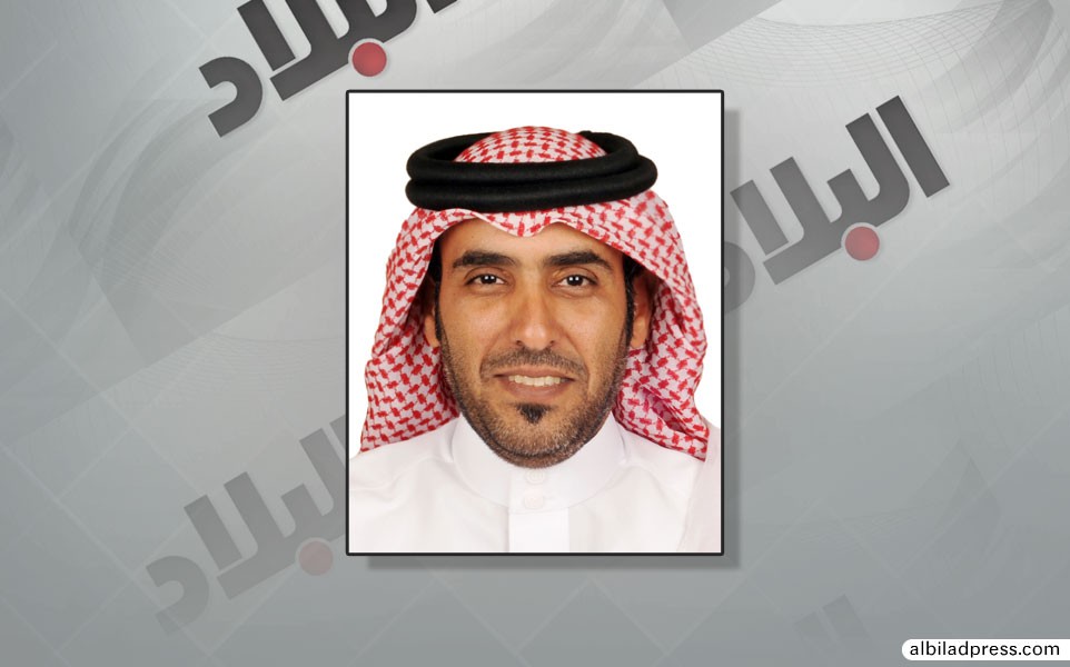 الدوسري: رئيس الوزراء نموذج في العمل المخلص للوطن